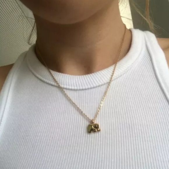 NWT Elephant Pendant Necklace - Picture 5 of 12